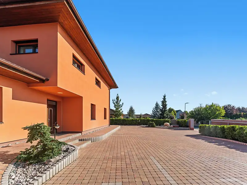 Prodej kanceláře 350 m², Velké Přítočno – náhled fotky 2