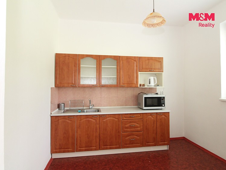 Комерційне приміщення в оренду, 215 м² (21 з 24)