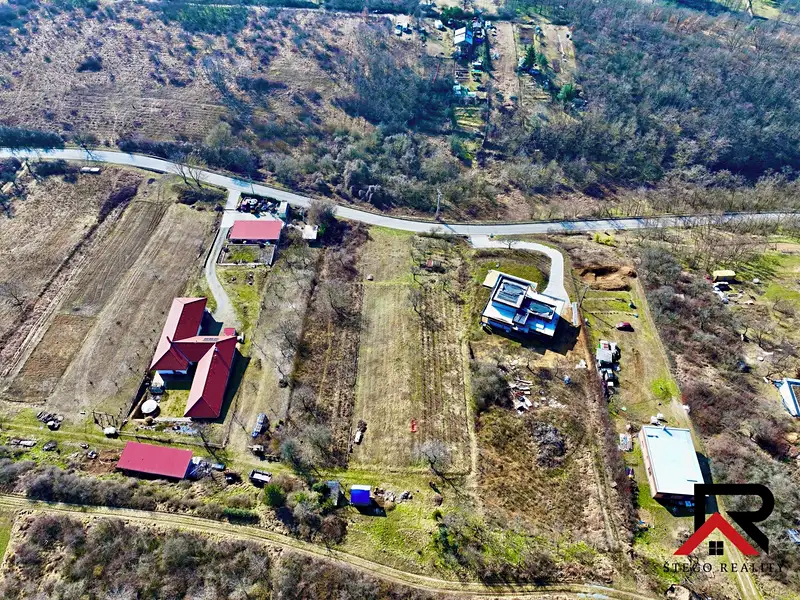 Prodej stavebního pozemku 1815 m², Dolní Kounice – náhled fotky 2