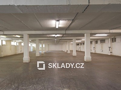 Pronájem skladového prostoru 908 m²
