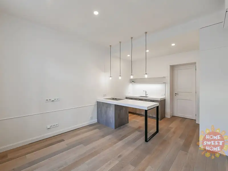 Pronájem bytu 2+kk 56 m², Praha – náhled fotky 3