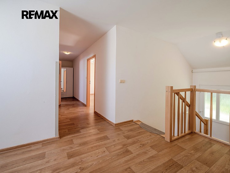 Будинок на продаж, 230 м² (4 з 44)