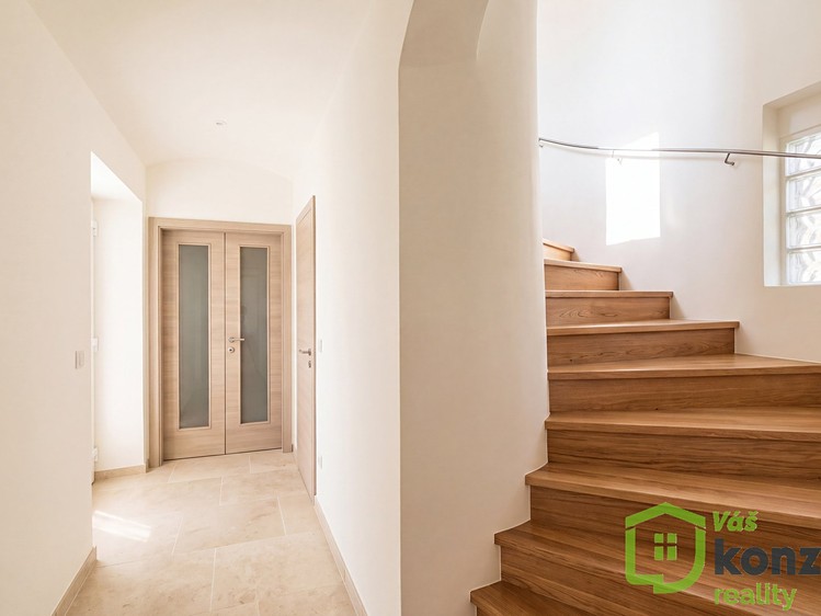 Prodej domu, 222 m² (16 z 33)