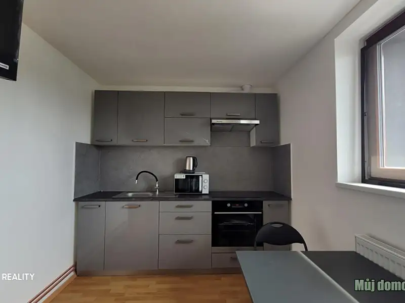 Pronájem bytu 3+kk 65 m², Praha – náhled fotky 2