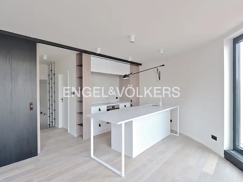 Pronájem bytu 2+kk 60 m², Praha – náhled fotky 2