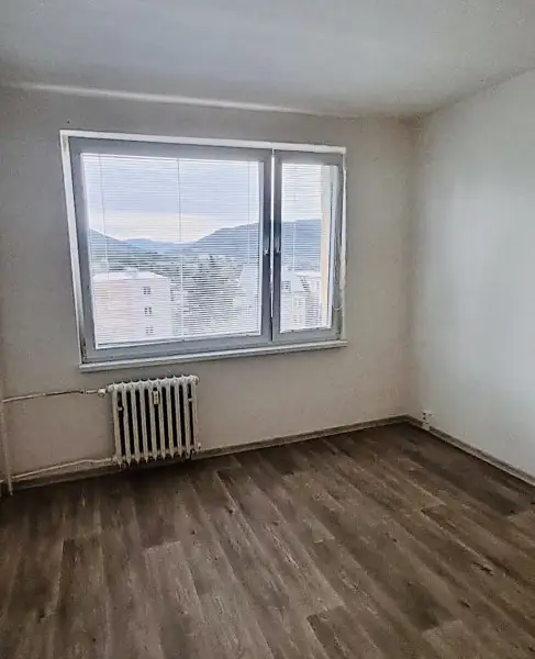 Pronájem bytu 1+kk 19 m², Děčín – náhled fotky 2
