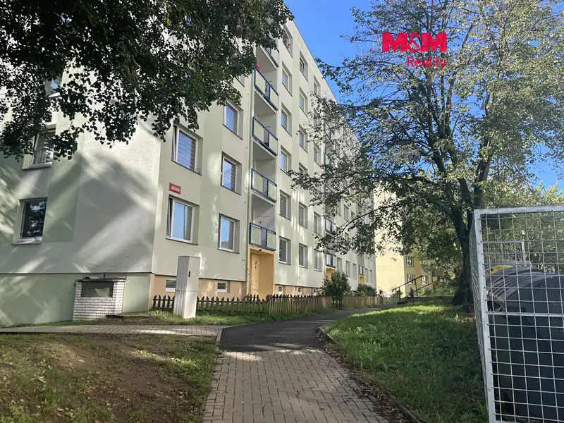 Prodej bytu 1+1 35 m², Krupka – náhled fotky 1