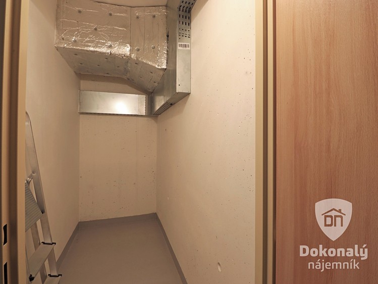 Pronájem bytu 2+kk, 47 m² (23 z 26)