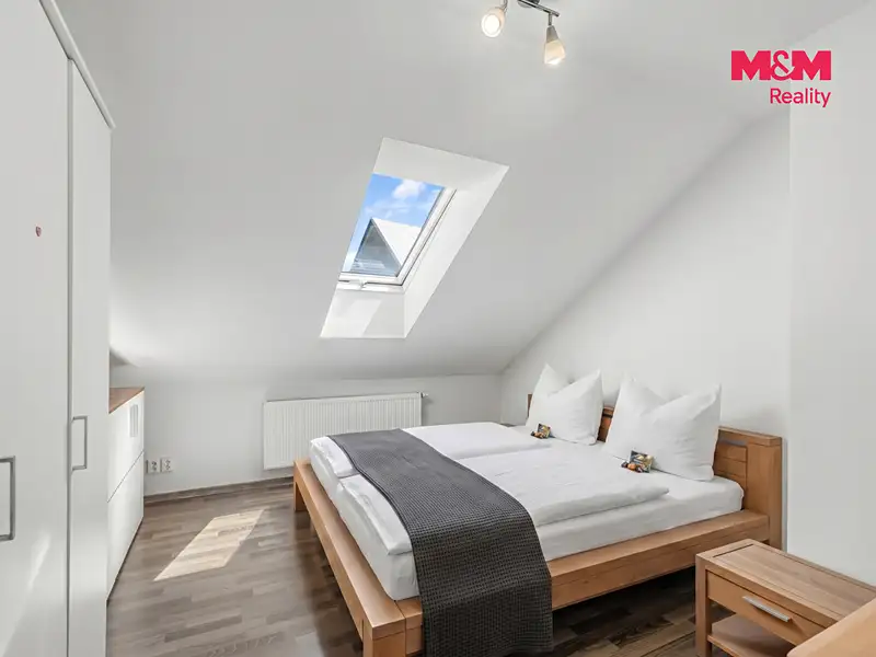Prodej rodinného domu 156 m², pozemek 136 m², Kladno – náhled fotky 3