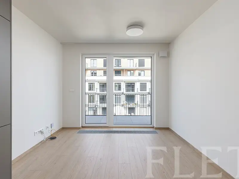 Pronájem bytu 2+kk 46 m², Praha – náhled fotky 3