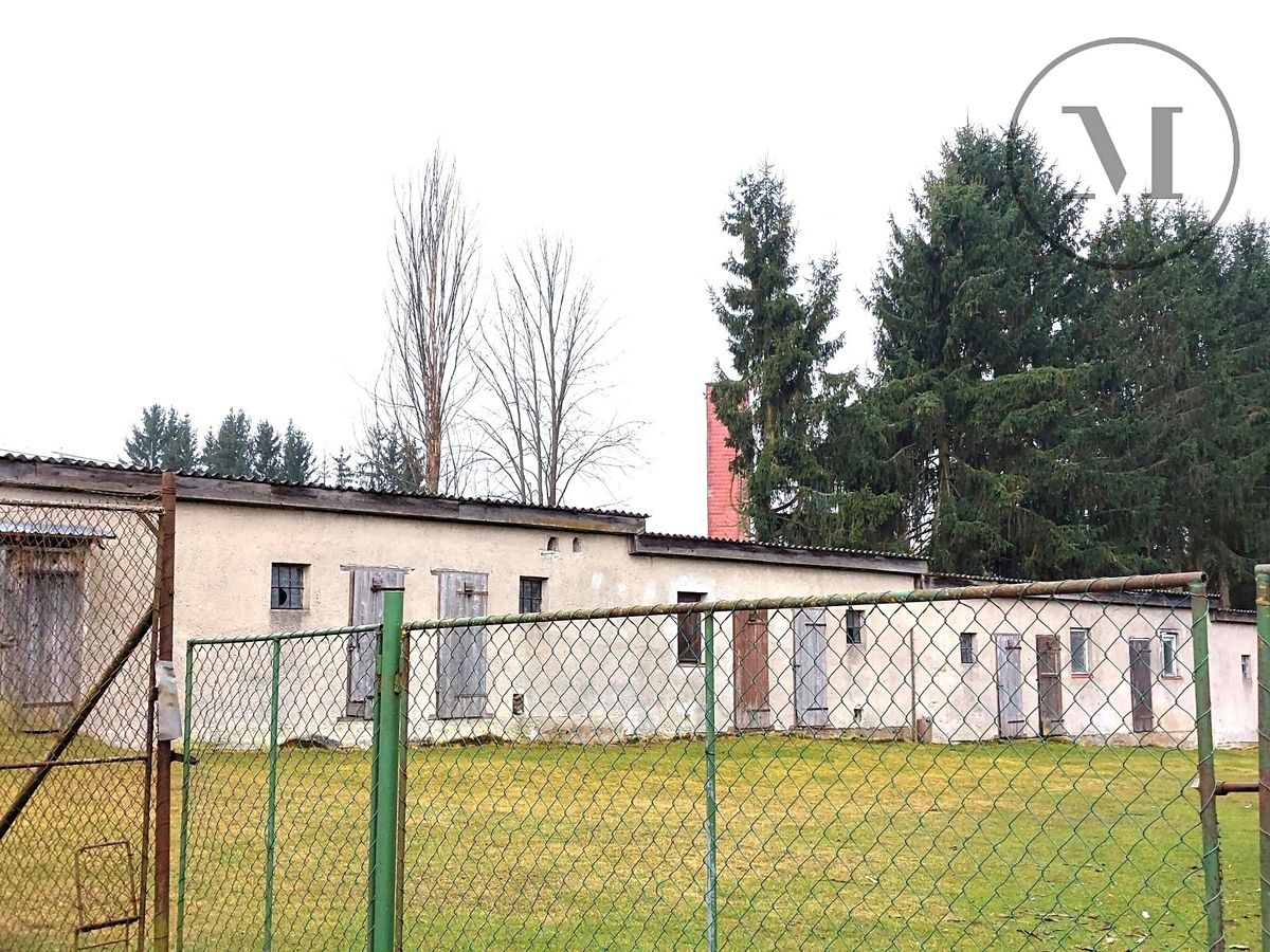 Pronájem garáže 17 m², Horní Planá – fotka 1 z 3
