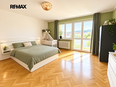 Pronájem bytu 3+kk, 77 m² (3 z 15)
