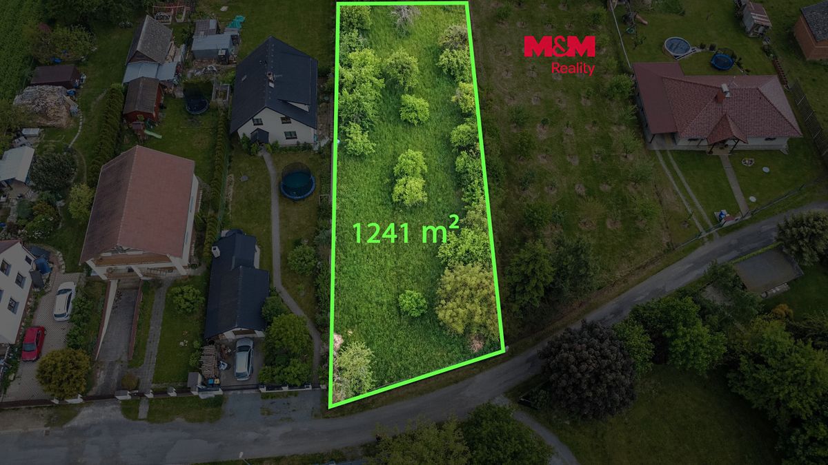 Prodej stavebního pozemku 1241 m², Velký Újezd – fotka 1 z 3
