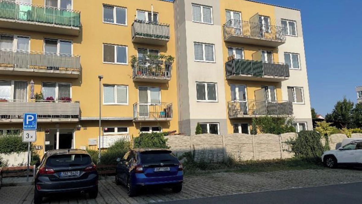 Dražba bytu 2+kk 41 m², Jesenice – fotka 1 z 3