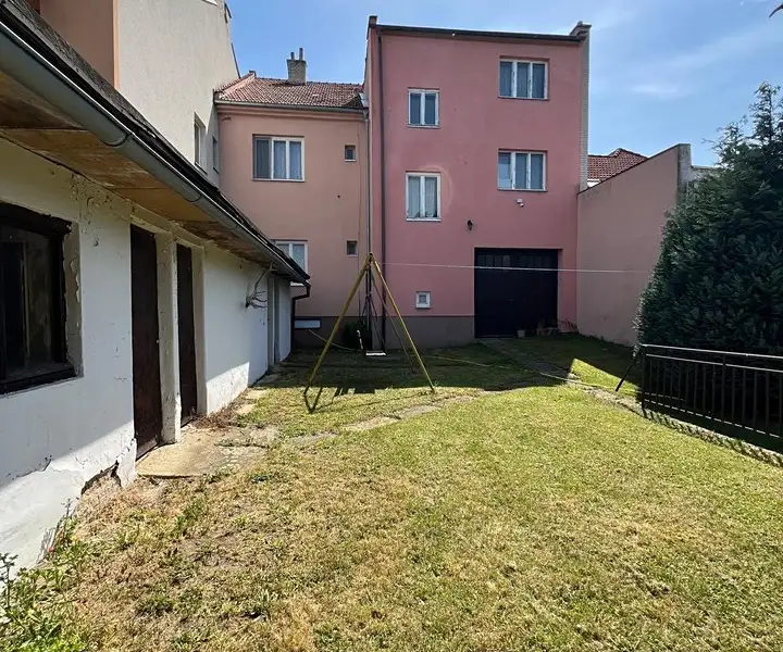 Prodej rodinného domu 240 m², pozemek 480 m², Pohořelice – náhled fotky 2