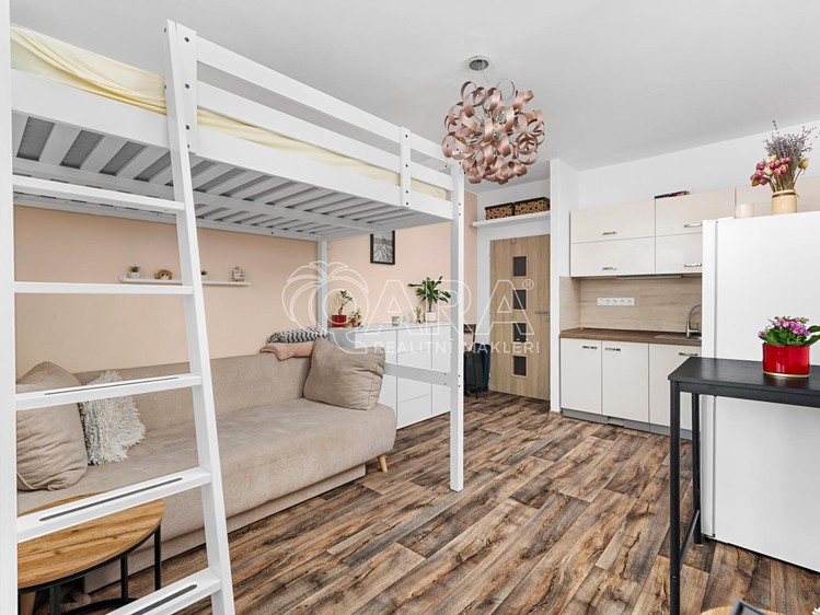 Prodej bytu 1+kk, 34 m² (2 z 9)