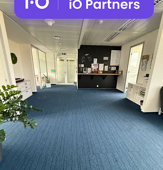 Pronájem komerčního prostoru, 274 m² (9 z 12)