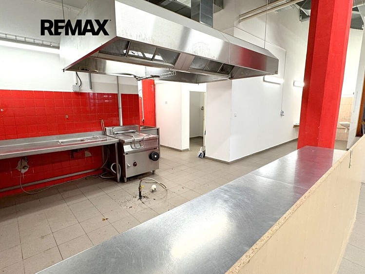 Pronájem komerčního prostoru, 116 m² (4 z 7)