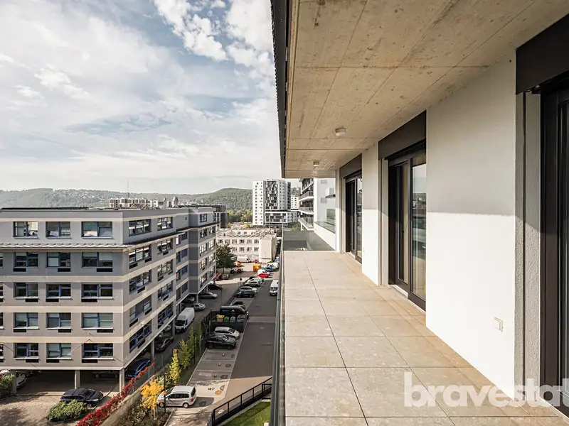 Pronájem bytu 4+kk 120 m², Praha – náhled fotky 3