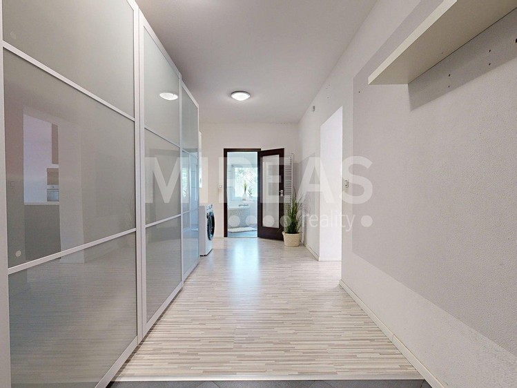 Prodej bytu 2+kk, 97 m² (9 z 16)
