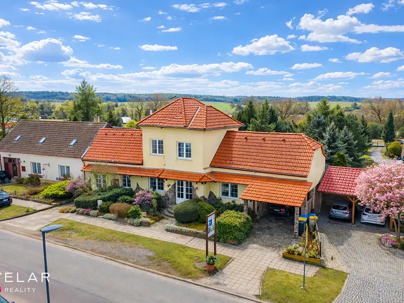 Prodej rodinného domu 665 m², pozemek 1181 m², Štítary – náhled fotky 3