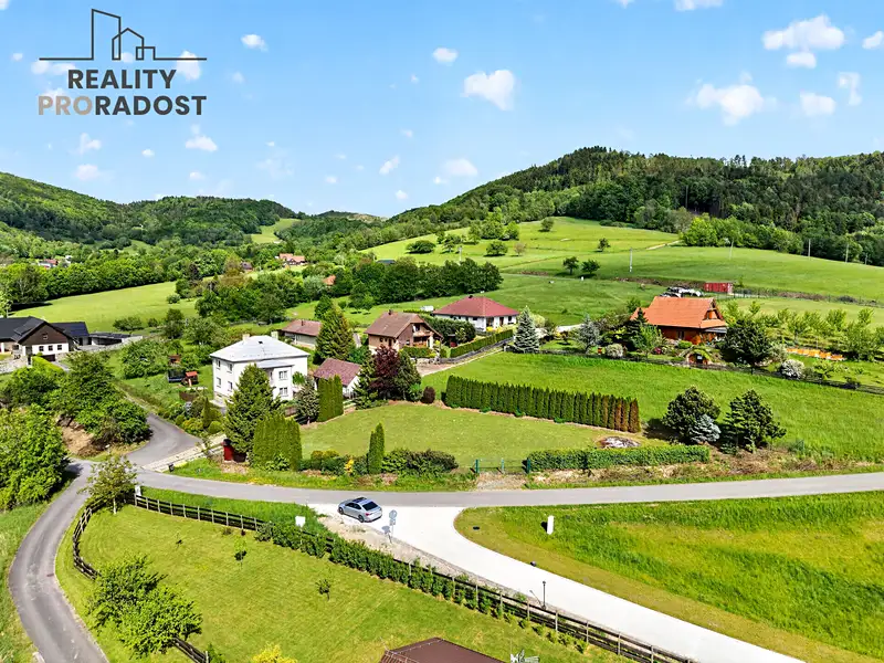 Prodej stavebního pozemku 938 m², Rusava – náhled fotky 2