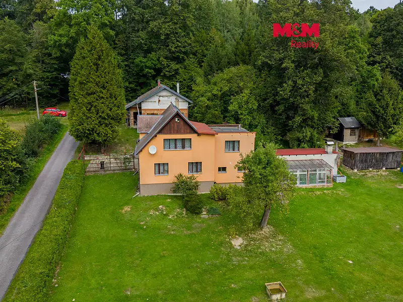 Prodej rodinného domu 120 m², pozemek 2193 m², Frýdlant – náhled fotky 1
