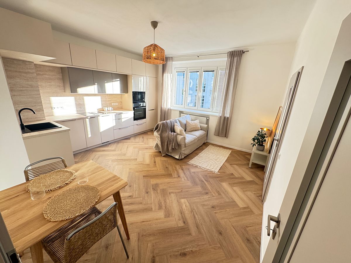 Prodej bytu 2+kk 48 m², Praha – fotka 1 z 3
