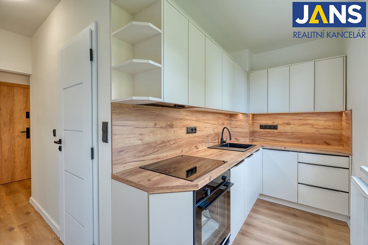Prodej bytu 3+1 58 m², Lichnov – fotka 1 z 3