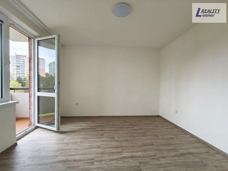 Pronájem bytu 3+1, 88 m² (6 z 19)