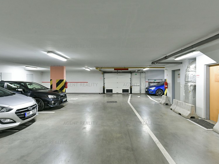 Pronájem bytu 2+kk, 51 m² (20 z 26)