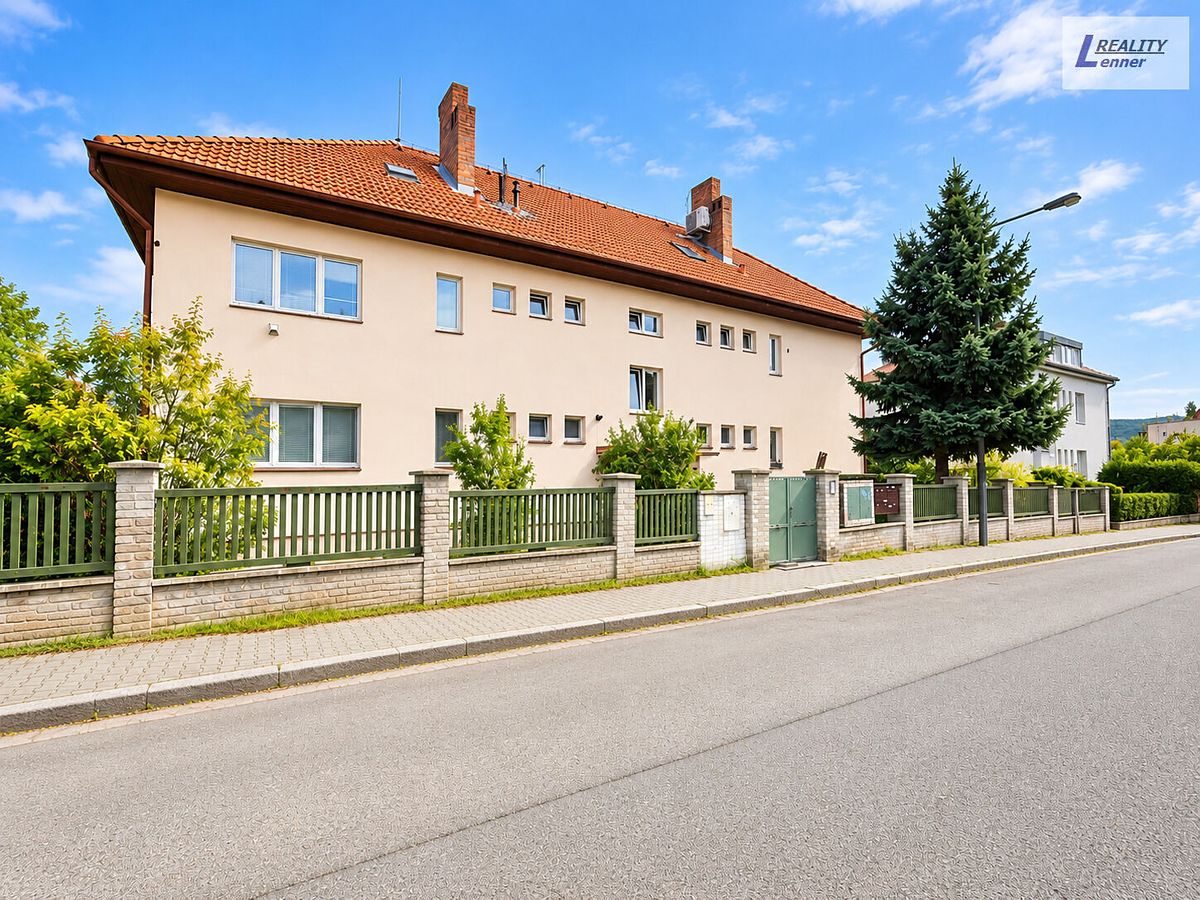 Pronájem bytu 2+kk 43 m²
