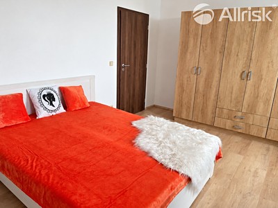 Pronájem bytu 3+1, 74 m² (3 z 11)
