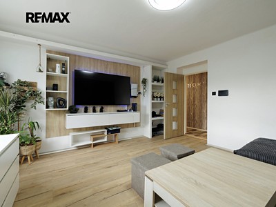 Prodej bytu 3+1, 57 m² (2 z 21)