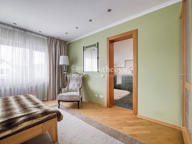 Будинок на продаж, 645 м² (11 з 24)