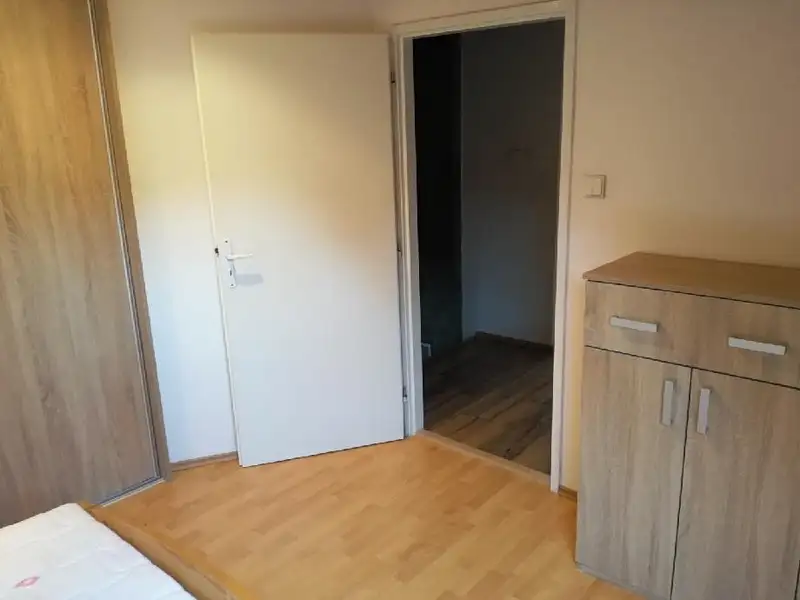 Pronájem bytu 5+1 120 m², Milešovice – náhled fotky 2