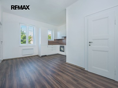 Wohnung 3+kk zum Kauf, 77 m² (2 von 21)