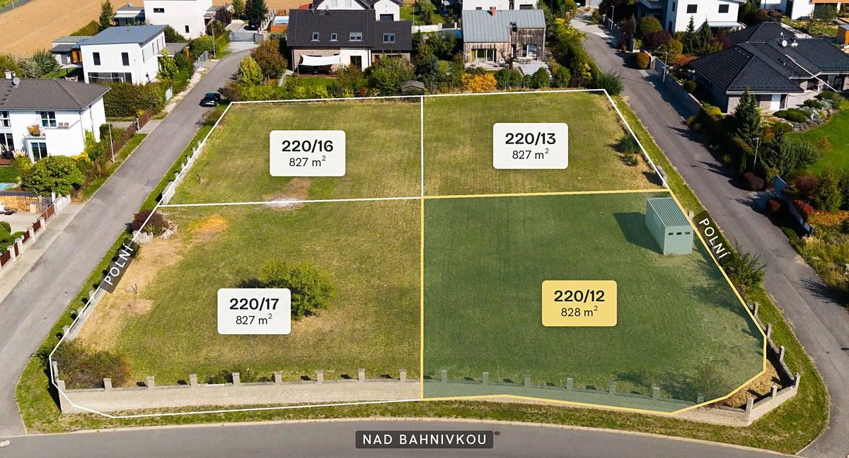 Prodej stavebního pozemku 828 m², Říčany – fotka 1 z 3