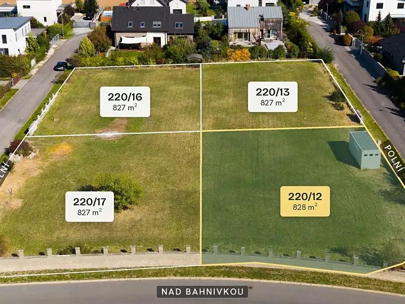 Prodej stavebního pozemku 828 m², Říčany – náhled fotky 1
