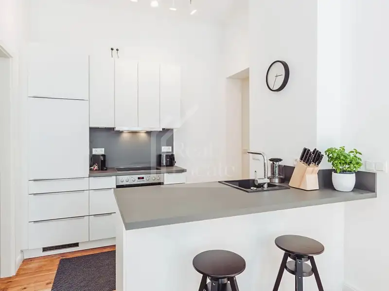 Pronájem bytu 3+kk 85 m², Praha – náhled fotky 1