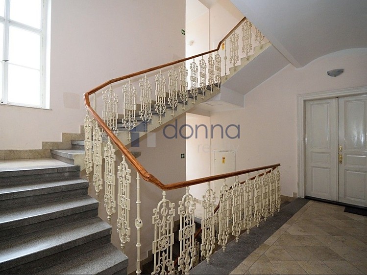 Pronájem bytu 1+1, 33 m² (10 z 12)