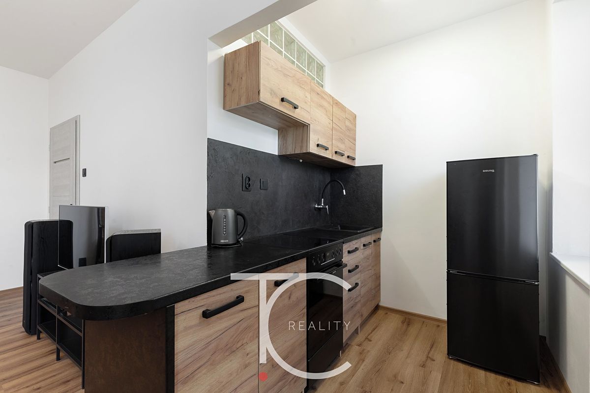 Pronájem bytu 2+kk 45 m² – fotografie 4