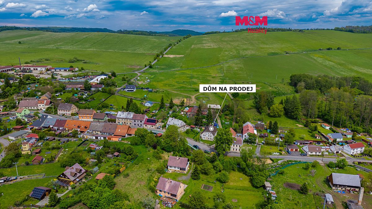 Prodej rodinného domu 220 m², pozemek 562 m², Verneřice – fotka 1 z 3