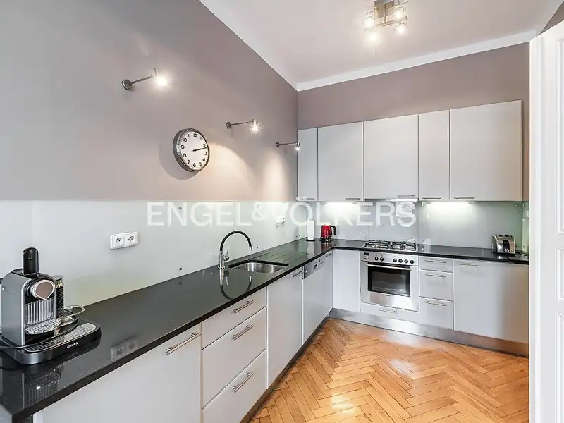 Pronájem bytu 3+1 120 m², Praha – náhled fotky 2