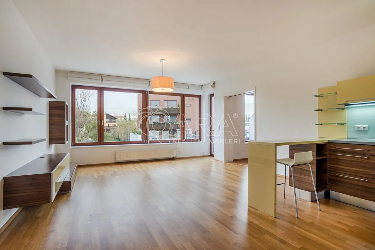 Pronájem bytu 2+kk 57 m²