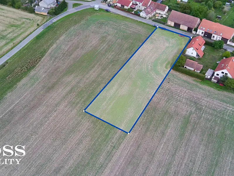 Prodej stavebního pozemku 2750 m², Podmokly – náhled fotky 1