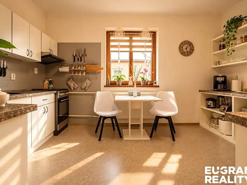 Prodej rodinného domu 180 m², pozemek 1272 m², Rumburk – náhled fotky 2