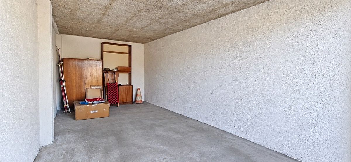 Prodej garáže 18 m² – fotografie 3