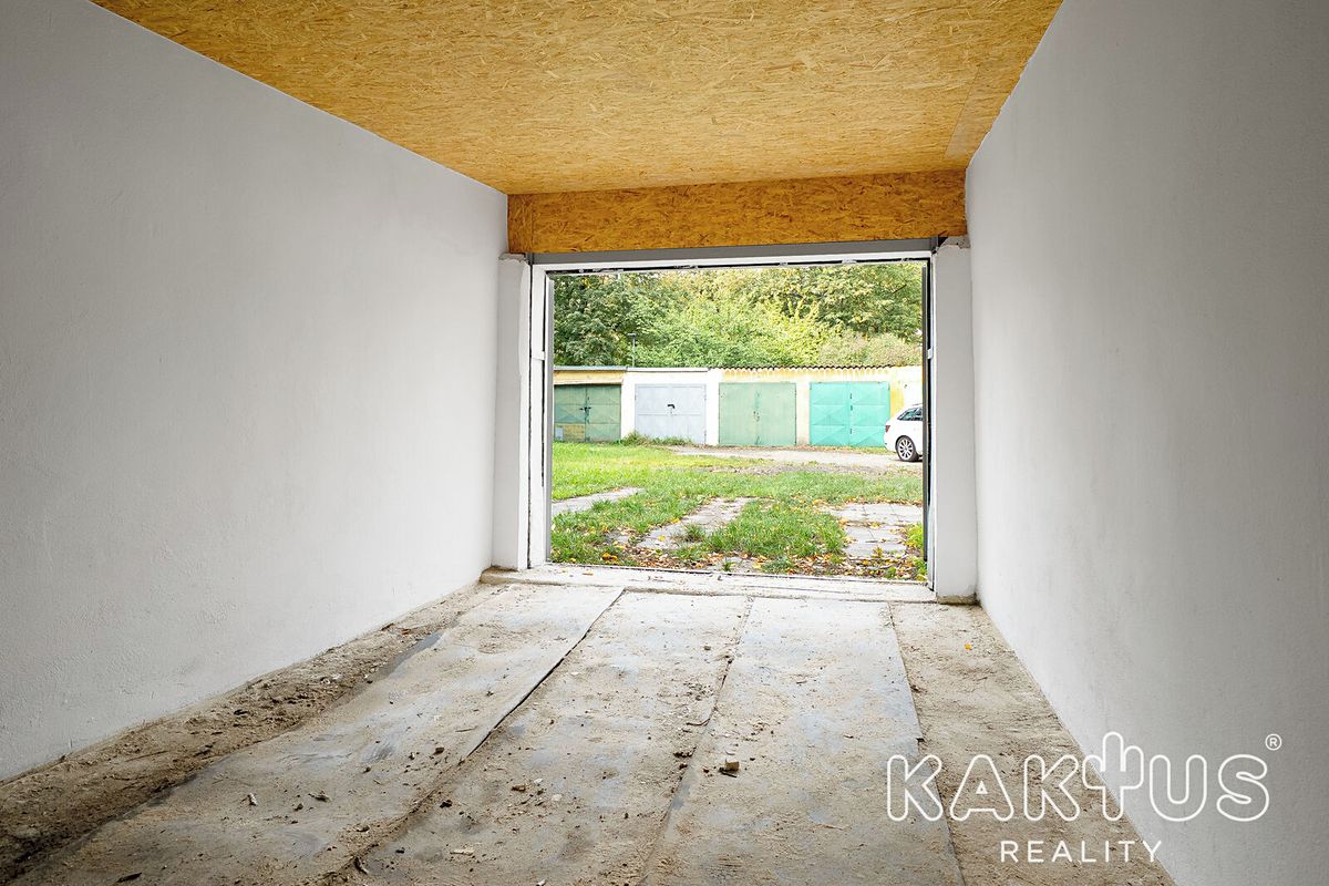 Prodej garáže 16 m² – fotografie 3