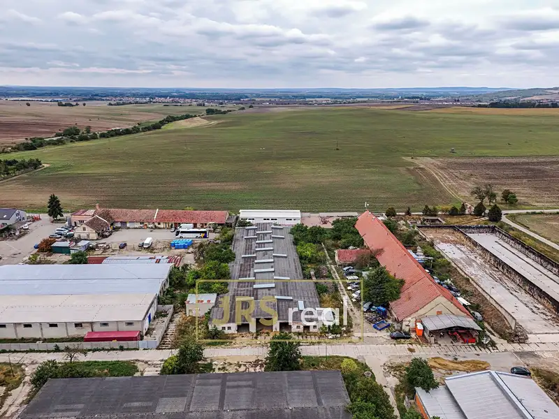 Prodej skladového prostoru 1874 m², Křepice – náhled fotky 1